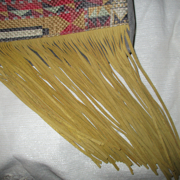 CORAZON DE MELON AZTEC ETHNIC TRIBAL BOHO SUEDE BAG FRINGE NWT - Picture 7 of 8